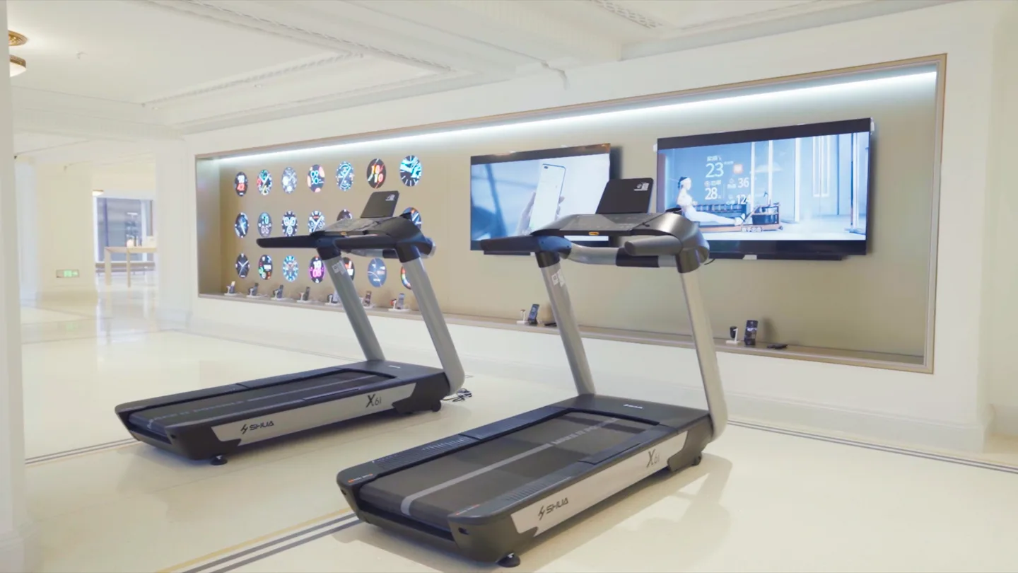 Connected fitness product demonstration