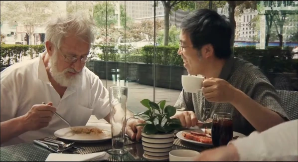 chinese and white old man eating